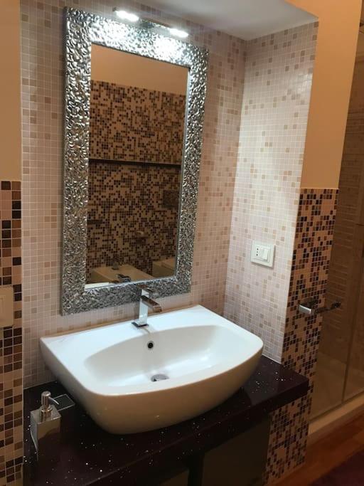 גרוסטו Thesan Lodge, Chic & Modern Design Apartment מראה חיצוני תמונה