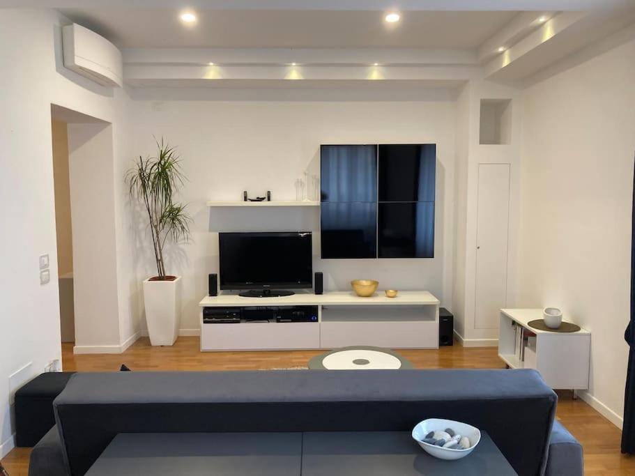 גרוסטו Thesan Lodge, Chic & Modern Design Apartment מראה חיצוני תמונה